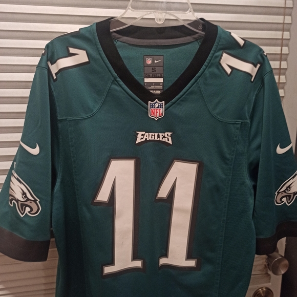 Nike fhiladelpia eagles jersey Wentz 11 player onfieldsize small Fits Medium - Picture 2 of 13